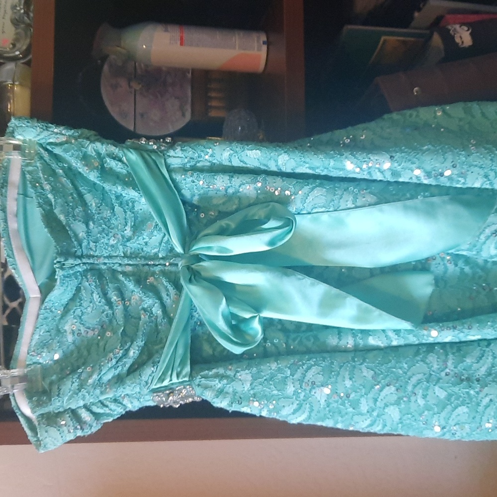 Cocktail Dress - Picture 4 of 4